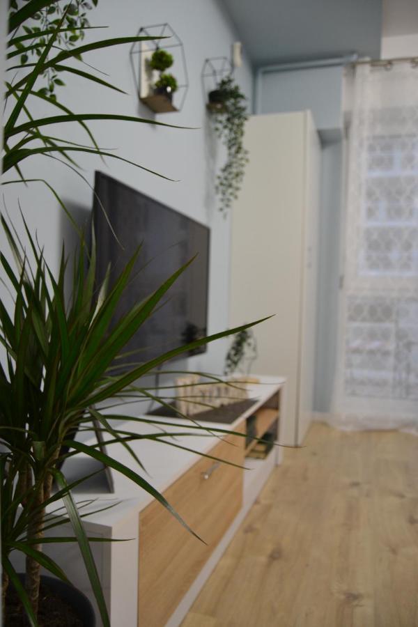 בוקרשט Sunshine - New & Quiet 1Br Apt, Business Area, Close To Airport, Highway A3, Subway מראה חיצוני תמונה