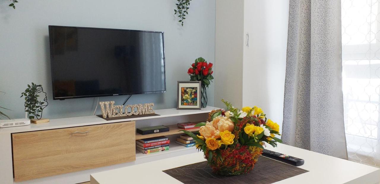 בוקרשט Sunshine - New & Quiet 1Br Apt, Business Area, Close To Airport, Highway A3, Subway מראה חיצוני תמונה