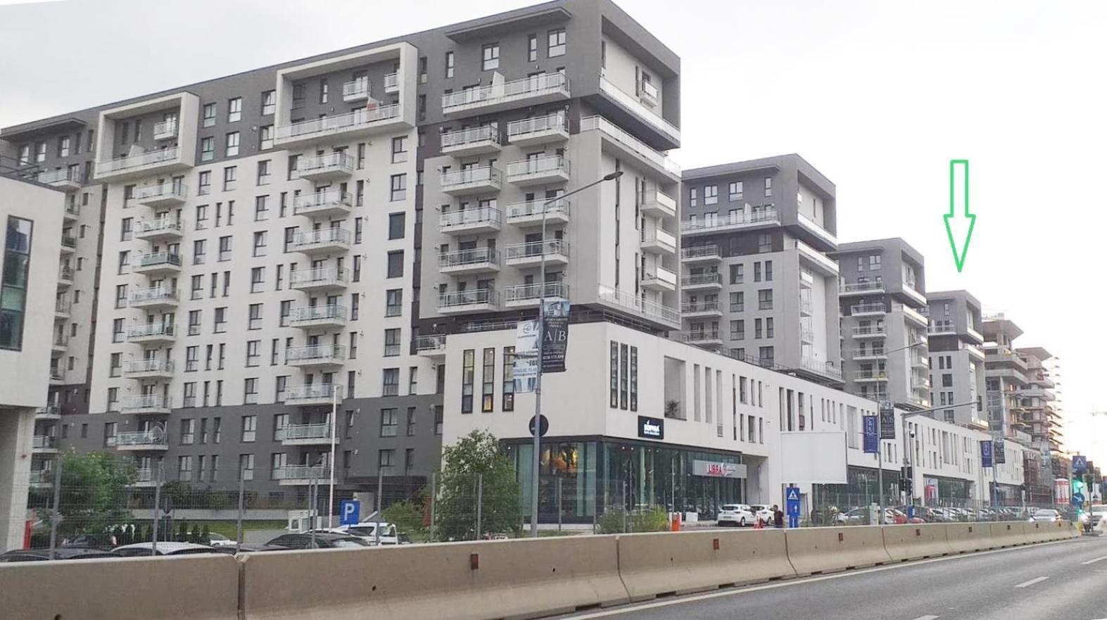 בוקרשט Sunshine - New & Quiet 1Br Apt, Business Area, Close To Airport, Highway A3, Subway מראה חיצוני תמונה